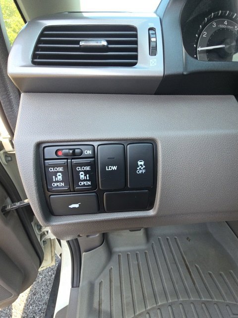 Used 2017 Honda Odyssey EX-L image 23
