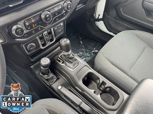 Used 2024 Jeep Wrangler Sport S image 14