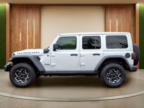 Used 2023 Jeep Wrangler Unlimited Rubicon 4xe w/ Cold Weather Group AWD/4WD image 28