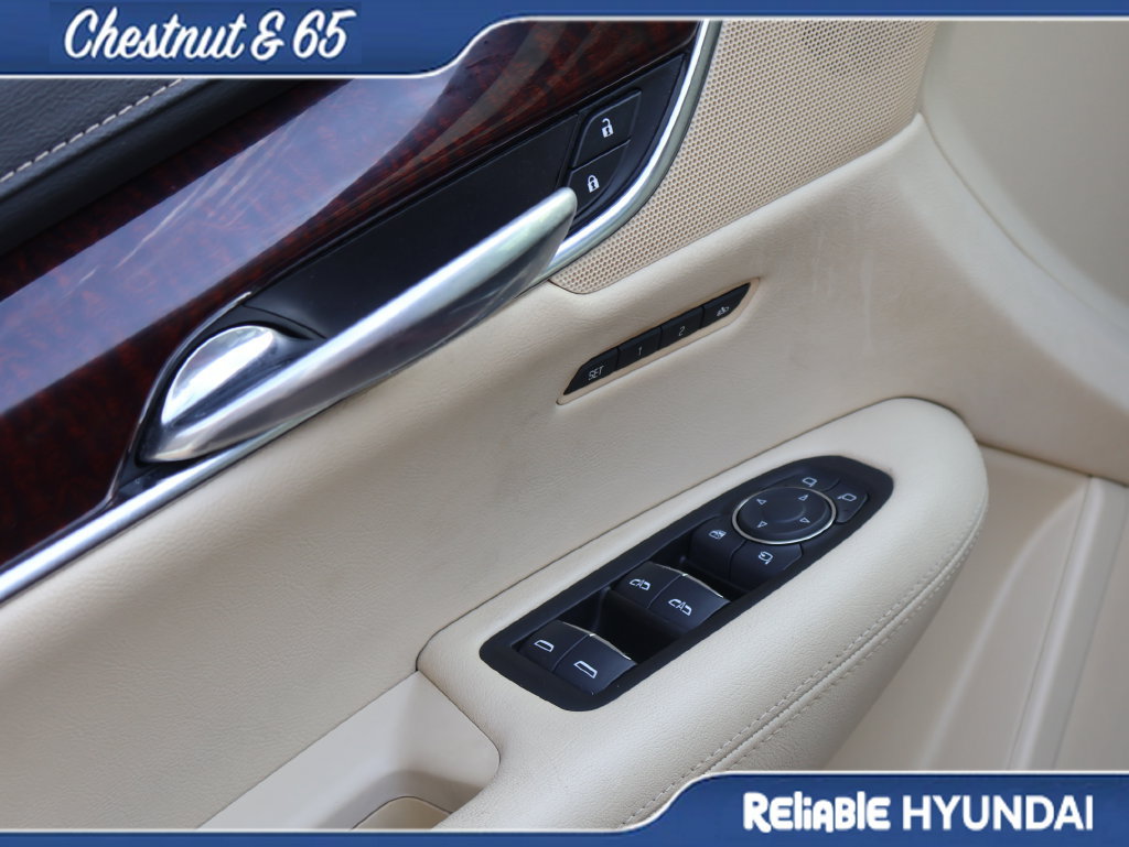 Used 2017 Cadillac XT5 Premium Luxury FWD image 22