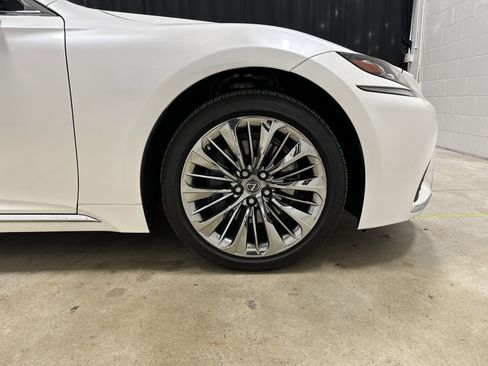 Used 2019 Lexus LS 500 AWD image 13