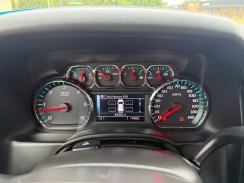 Used 2018 GMC Yukon XL SLT w/ Open Road Package AWD/4WD image 12
