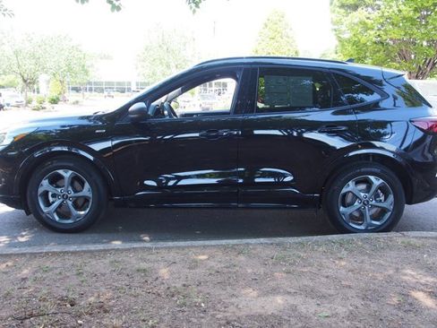 Certified 2023 Ford Escape ST-Line w/ Tech Pack #1 FWD image 4
