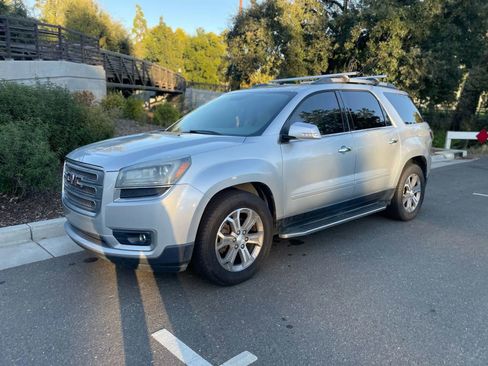 Used 2014 GMC Acadia SLT image 35