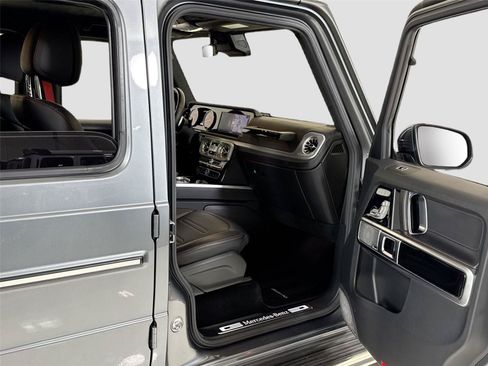 Used 2020 Mercedes-Benz G 550 image 32