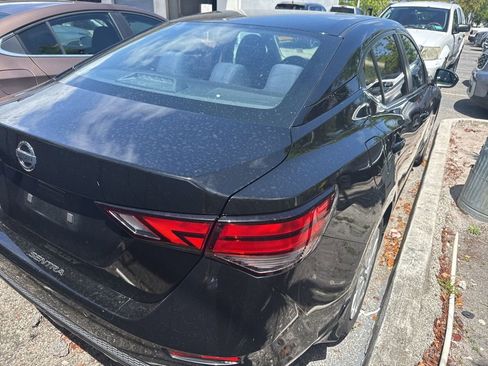 Used 2020 Nissan Sentra S image 4