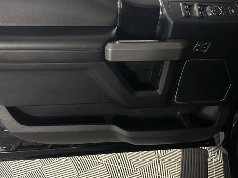 Used 2021 Ford F450 Platinum w/ FX4 Off-Road Package image 26