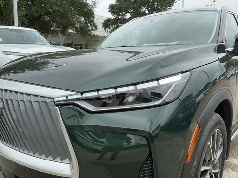 New 2026 INFINITI QX60 Luxe w/ Cargo Package image 8