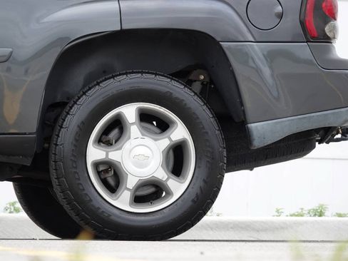 Used 2007 Chevrolet TrailBlazer LS w/ LS Preferred Equipment Group AWD/4WD image 46