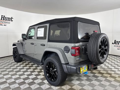 Used 2023 Jeep Wrangler Unlimited Sahara w/ Cold Weather Group AWD/4WD image 6