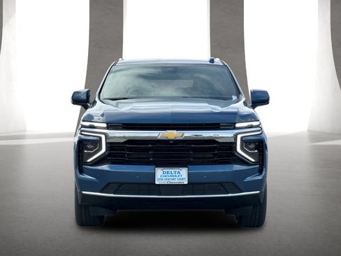 New 2026 Chevrolet Suburban LS w/ LS Custom Edition AWD/4WD image 9