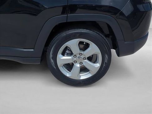 Used 2019 Jeep Compass Latitude w/ Popular Equipment Group FWD image 24