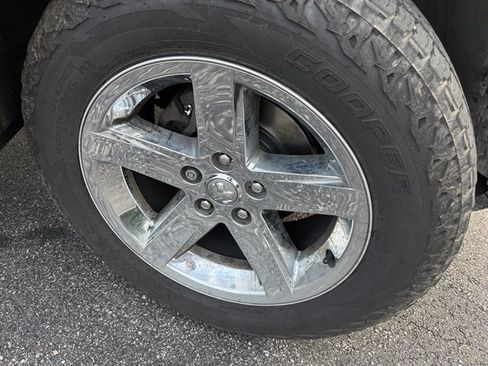Used 2016 RAM 1500 Express AWD/4WD image 6