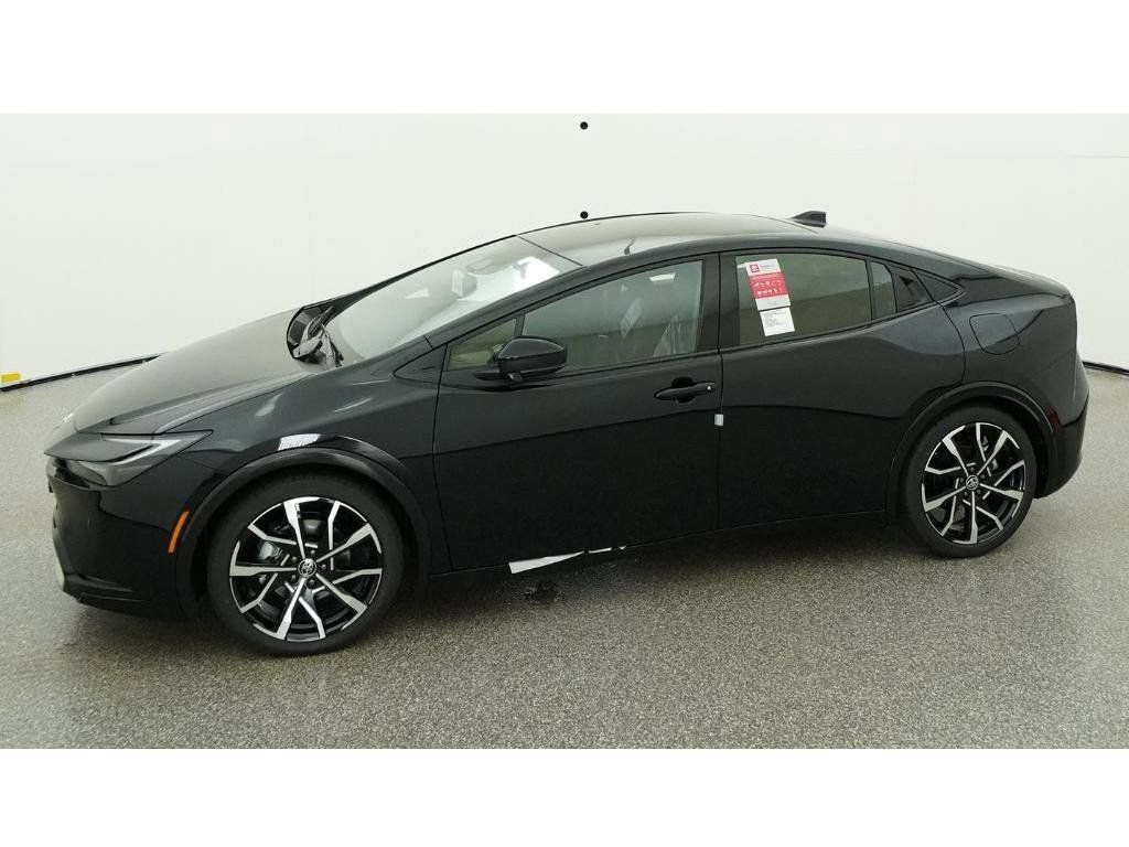 New 2026 Toyota Prius Plug-In Hybrid FWD image 2