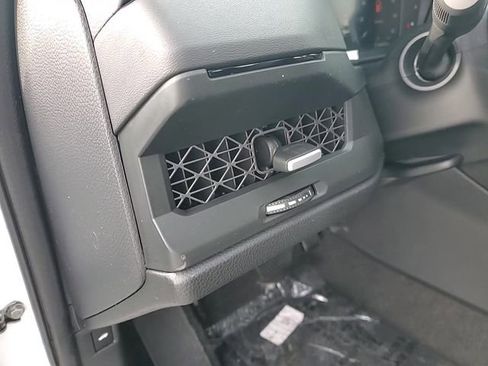 New 2025 Honda Accord SE image 11