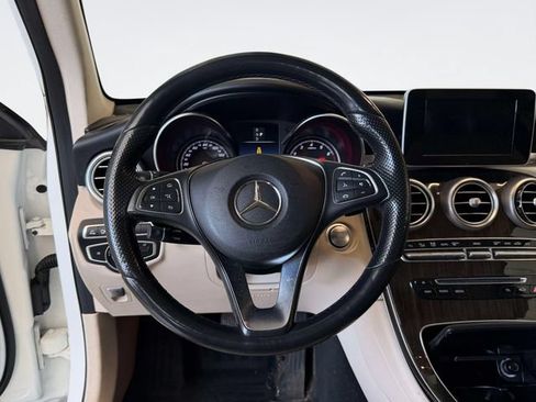 Used 2018 Mercedes-Benz GLC 300 4MATIC image 14