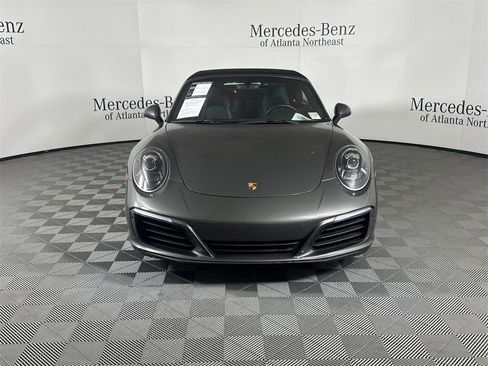 Used 2017 Porsche 911 Carrera image 2