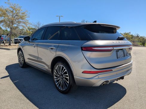 Used 2021 Lincoln Corsair Reserve w/ Equipment Group 201A image 7