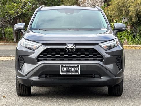 Used 2023 Toyota RAV4 XLE AWD/4WD image 8