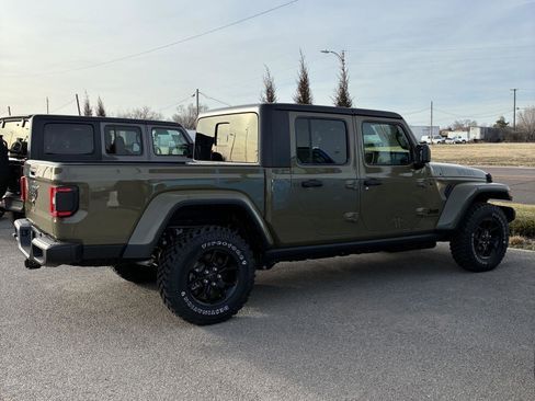 New 2026 Jeep Gladiator Willys image 16