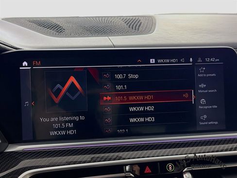 Used 2022 BMW X5 M50i w/ Executive Package image 17