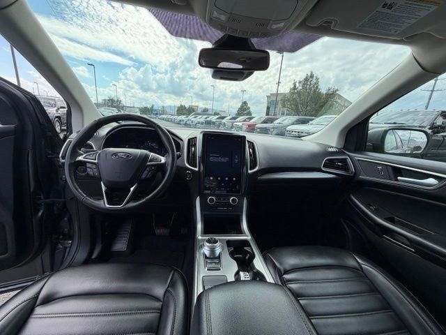 Used 2022 Ford Edge SEL AWD/4WD image 16