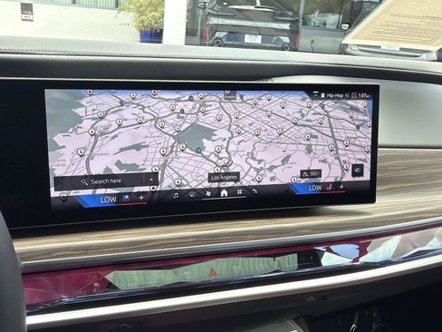 Used 2026 BMW 750e xDrive AWD/4WD image 20