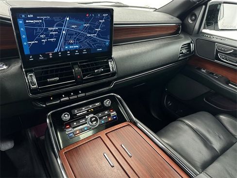 Used 2022 Lincoln Navigator Reserve image 29