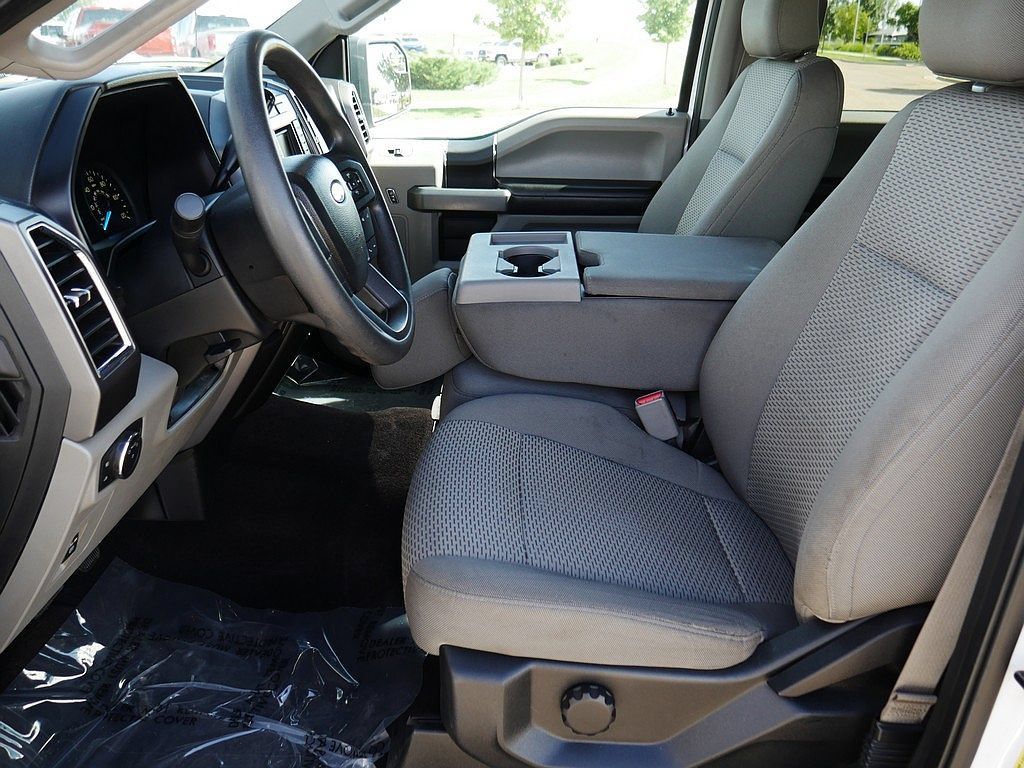 Used 2016 Ford F150 XLT AWD/4WD image 11