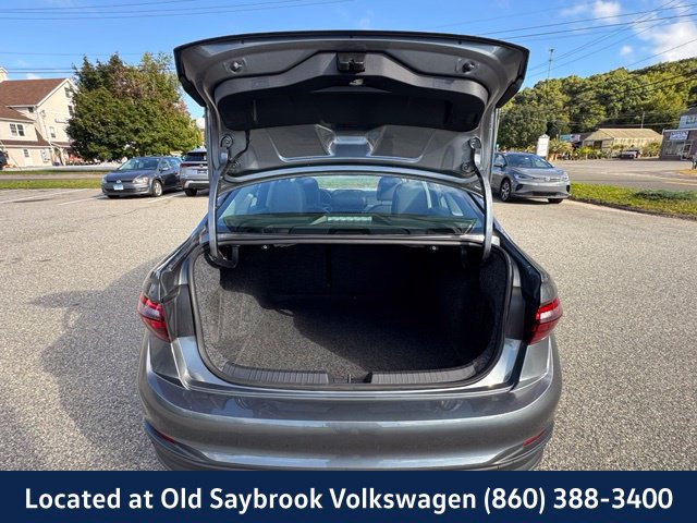 Certified 2023 Volkswagen Jetta SE FWD image 19