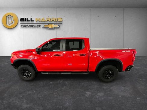 Used 2025 Chevrolet Silverado 1500 ZR2 w/ Dark Appearance Package AWD/4WD image 26