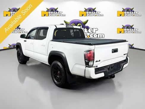 Used 2019 Toyota Tacoma TRD Off-Road AWD/4WD image 7