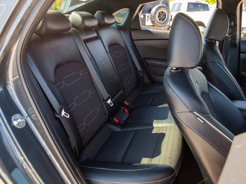 Used 2021 Kia Forte GT-Line image 12