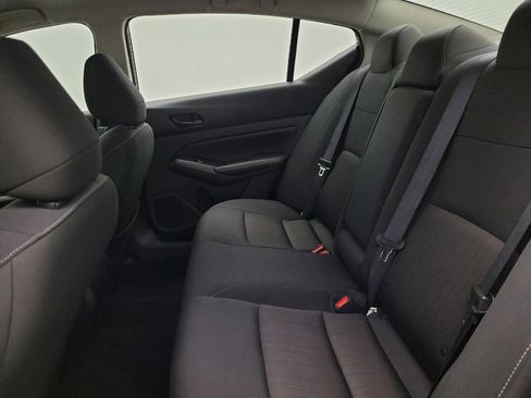 Used 2025 Nissan Altima 2.5 SV FWD image 18