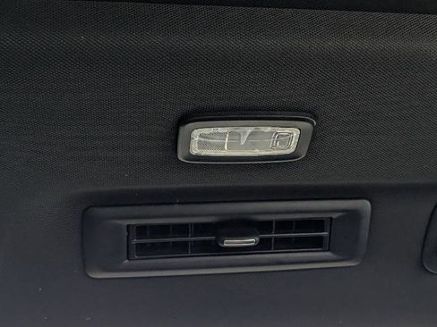 Certified 2022 GMC Yukon SLT w/ SLT Premium Package image 25