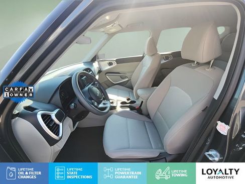 Used 2025 Kia Soul LX image 9