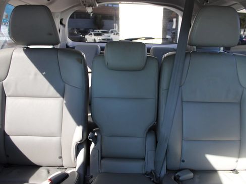 Used 2011 Honda Odyssey EX-L image 9