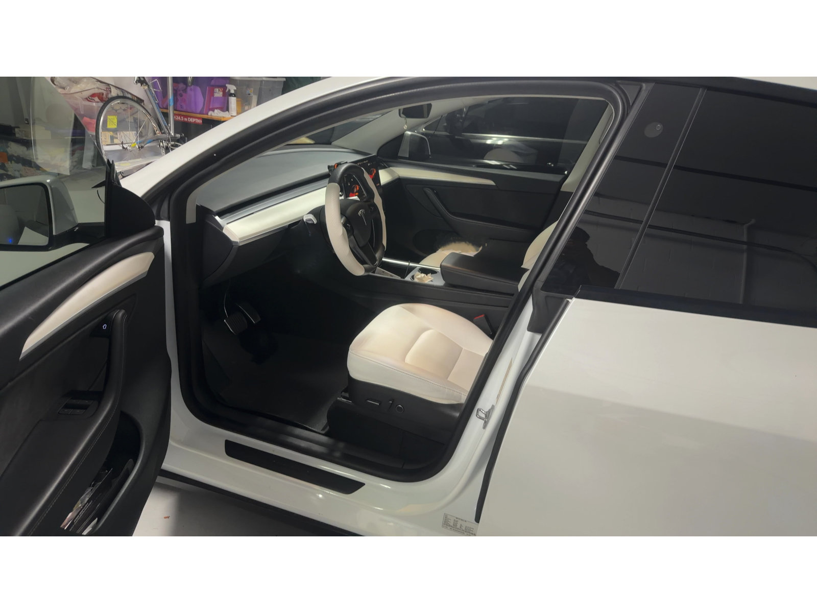Used 2023 Tesla Model Y Long Range AWD/4WD image 2