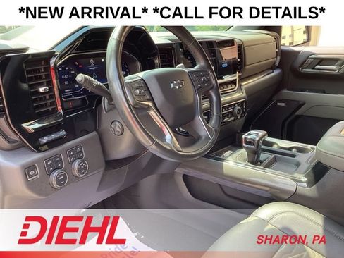 Used 2022 Chevrolet Silverado 1500 ZR2 w/ Technology Package AWD/4WD image 37