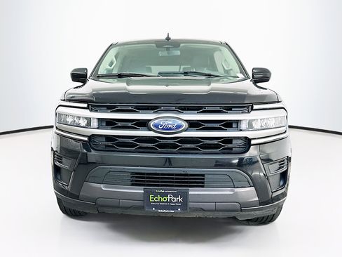 Used 2024 Ford Expedition XLT image 2