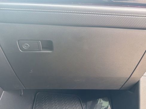 Certified 2025 Volkswagen Atlas Cross Sport SEL Premium R-Line image 35