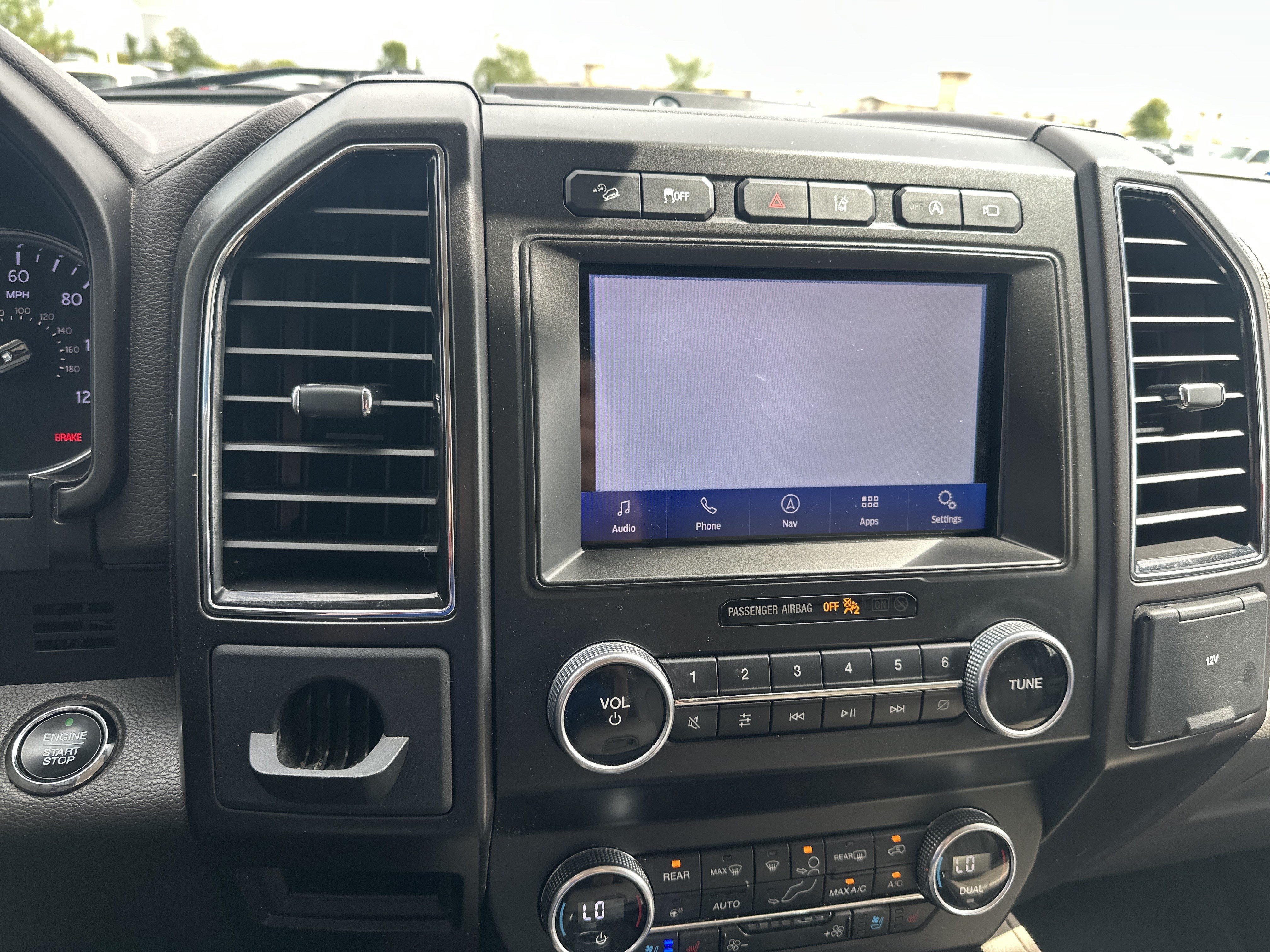 Used 2021 Ford Expedition Limited AWD/4WD image 19
