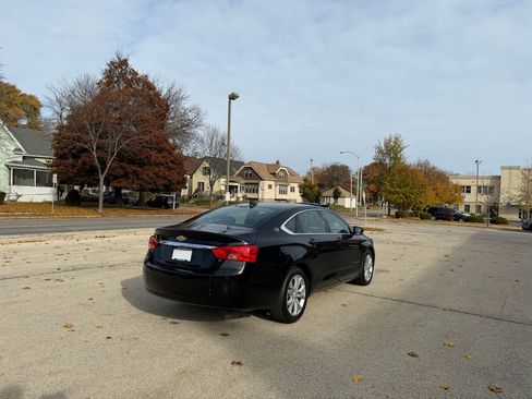 Used 2017 Chevrolet Impala LT image 7