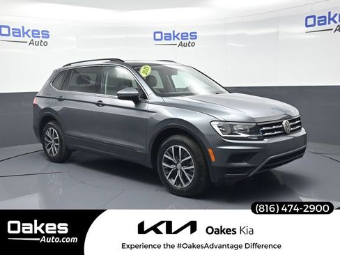 Used 2019 Volkswagen Tiguan SE w/ Panoramic Sunroof Package AWD/4WD image 1