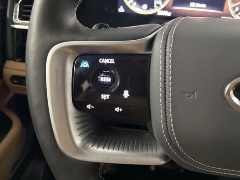 Certified 2025 INFINITI QX80 Sensory image 29