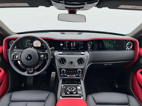 New 2026 Rolls-Royce Cullinan AWD/4WD image 4