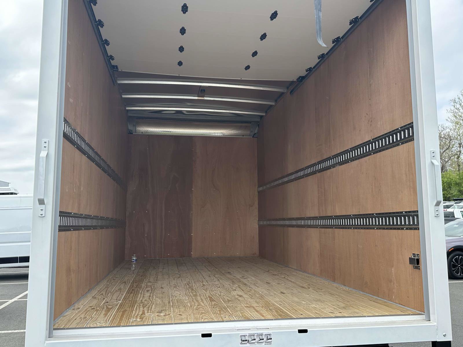 New 2024 Chevrolet Low Cab Forward RWD image 8