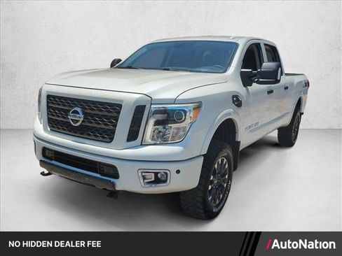 Used 2018 Nissan Titan PRO-4X w/ Pro-4x Convenience Package AWD/4WD image 1