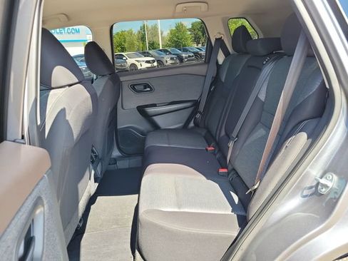 Used 2021 Nissan Rogue S FWD image 20