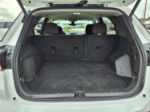 Used 2024 Chevrolet Equinox LT FWD image 10